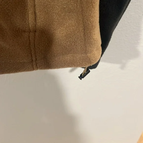 Columbia Black and Brown Fleece Jacket size Large - Picture 4 of 4